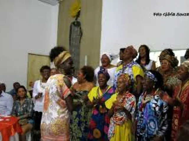 Grupo em apresentação registrada na página de Ação Comunitária do site anterior